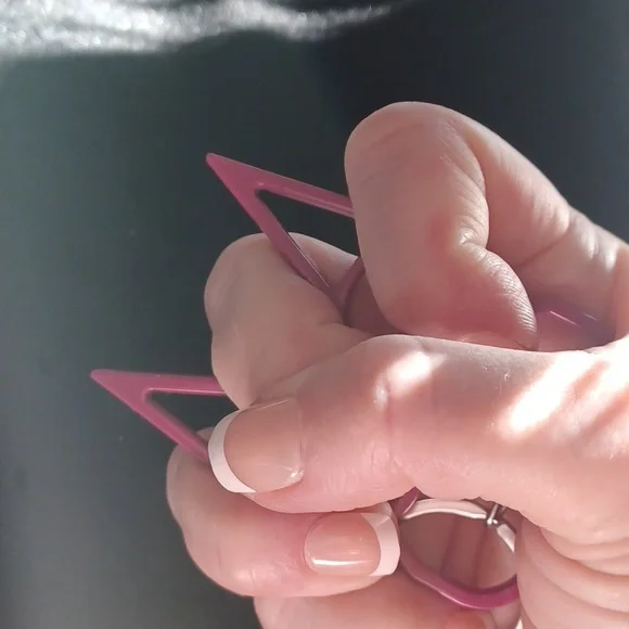 Safety kittypup keychain MAGENTA - Picture 4 of 4